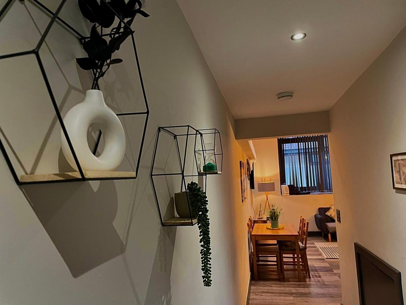 Artistic, Cozy, Stylish, Open Plan, City Centre 1Br Шефилд Екстериор снимка