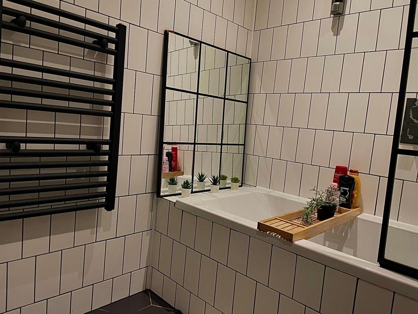Artistic, Cozy, Stylish, Open Plan, City Centre 1Br Шефилд Екстериор снимка