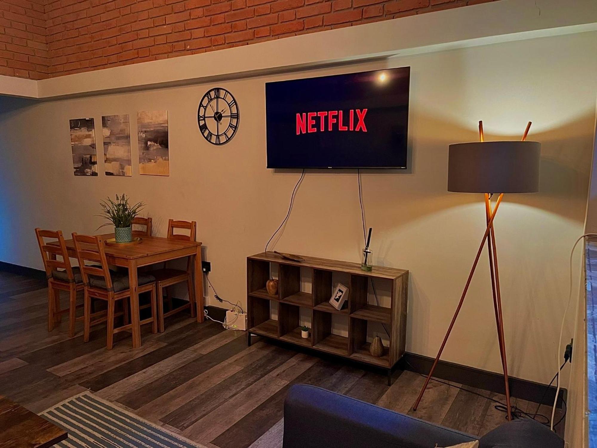 Artistic, Cozy, Stylish, Open Plan, City Centre 1Br Шефилд Екстериор снимка